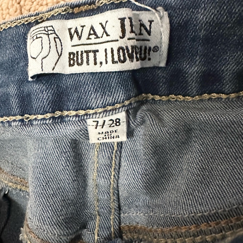 Butt lift jeans
